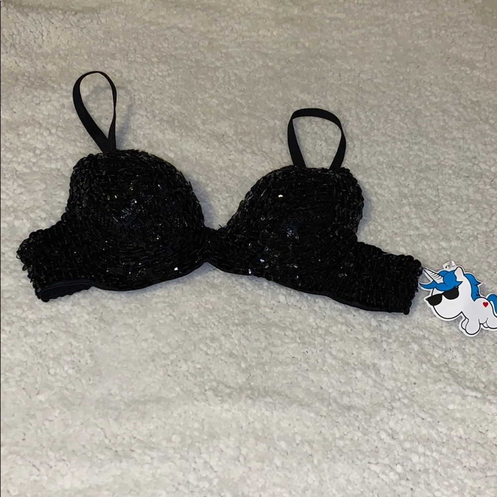 black rave bra